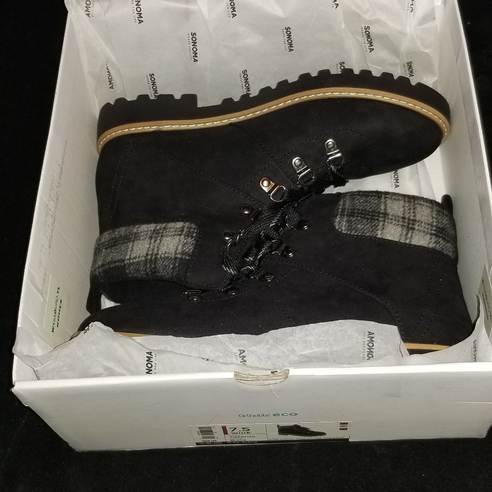 Black boots
